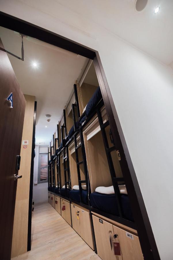 Asrama Bluewaters Pods @ Bugis